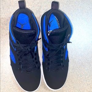 Jordan Flight Legend ‘Hyper Royal’ size 8.5 men’s.